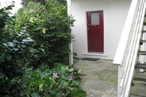 Photo of property in 1/13 Garden Road, Northland, Wellington, 6012