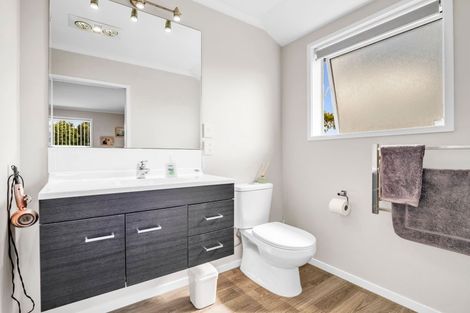 Photo of property in 11 Ngaio Street, Levin, 5510