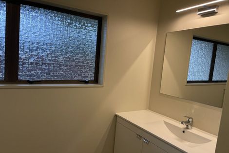 Photo of property in 3 Tahara Crescent, Mount Maunganui, 3116
