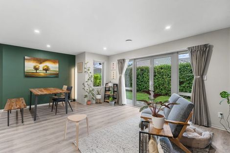 Photo of property in 8 Providence Place, Redwood, Christchurch, 8051