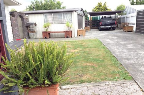 Photo of property in 24 Hillcrest Drive, Kelvin Grove, Palmerston North, 4414