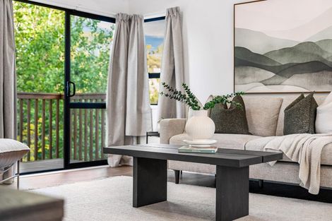 Photo of property in 14 Landsdale Place, Massey, Auckland, 0614