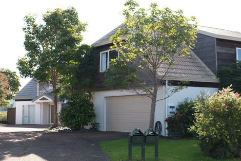 Photo of property in 2/96 Frank Nobilo Drive, Golflands, Auckland, 2013
