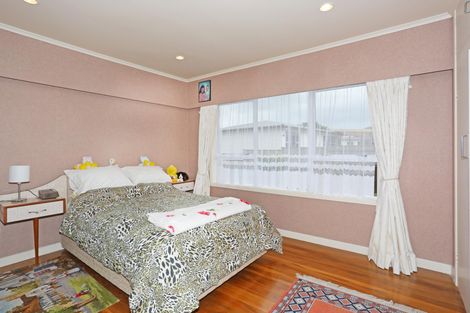 Photo of property in 18 Saint Johns Avenue, Tuakau, 2121