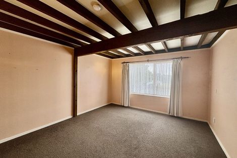 Photo of property in 104a Allington Road, Karori, Wellington, 6012