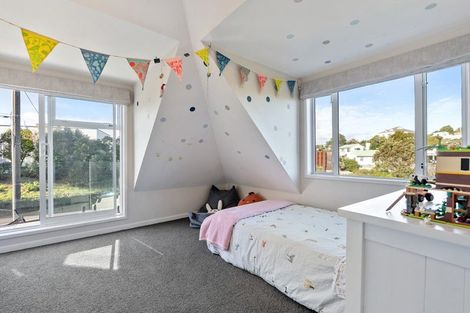 Photo of property in 89 Nevay Road, Miramar, Wellington, 6022