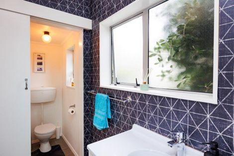 Photo of property in 79 Nash Parade, Foxton Beach, Foxton, 4815