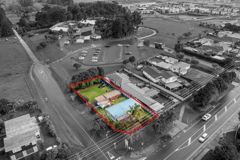 Photo of property in 490 Don Buck Road, Massey, Auckland, 0614