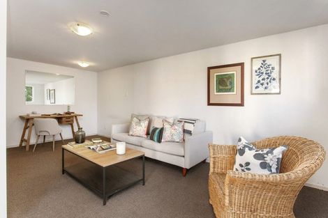 Photo of property in 17 Martin Avenue, Beckenham, Christchurch, 8023