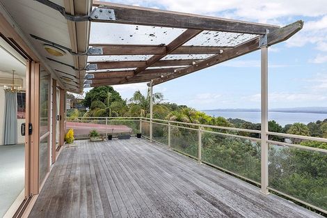 Photo of property in 17 Sea Vista Avenue, Beach Haven, Auckland, 0626