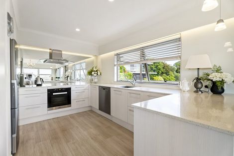 Photo of property in 76 Marellen Drive, Red Beach, 0932