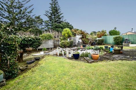 Photo of property in 6 Eton Place, Spotswood, New Plymouth, 4310