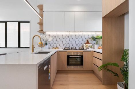 Photo of property in 49 Whiteywood Street, Westgate, 0814