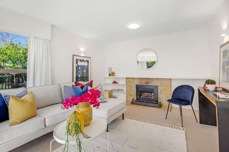 Photo of property in 16 Juliana Place, Awapuni, Palmerston North, 4412