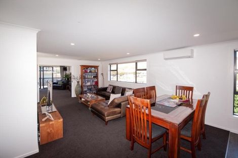 Photo of property in 36 Melksham Drive, Churton Park, Wellington, 6037