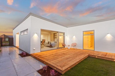 Photo of property in 80 Leistrella Road, Hoon Hay, Christchurch, 8025