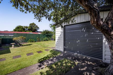 Photo of property in 7 Caplen Street, Hawera, 4610