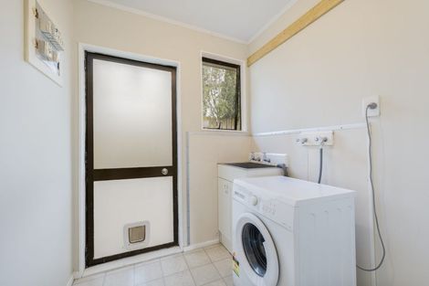 Photo of property in 12 Halloran Place, Massey, Auckland, 0614