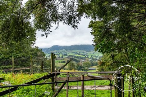 Photo of property in 14 Woodland Road, Maungaturoto, 0588