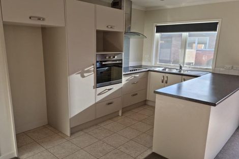 Photo of property in 1/33 Clemow Road, Fitzroy, New Plymouth, 4312