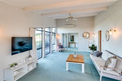 Photo of property in 58 Le Quesne Road, Bay View, Napier, 4104