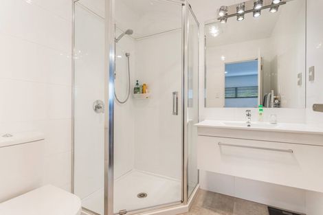 Photo of property in 6 Dida Park Drive, Kumeu, 0810