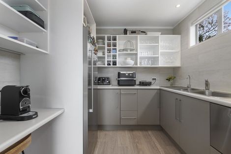 Photo of property in 145 Kings Avenue, Matua, Tauranga, 3110