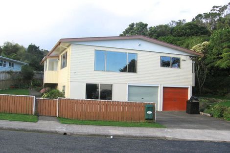Photo of property in 17 Ceres Crescent, Johnsonville, Wellington, 6037