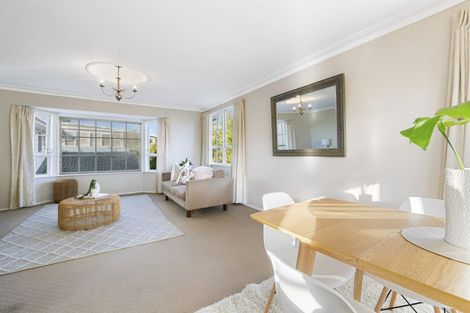Photo of property in 2/183 Shakespeare Road, Milford, Auckland, 0620