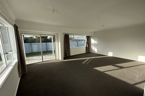 Photo of property in 20 Aotaki Street, Otaki, 5512