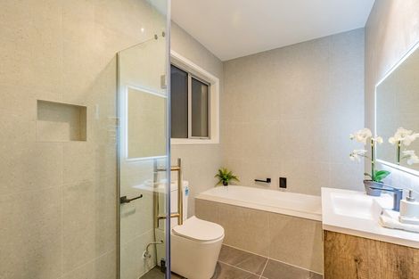 Photo of property in 41 Lumbarda Drive, Kumeu, 0810
