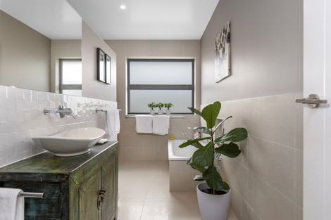 Photo of property in 44 Holyoake Terrace, Omokoroa, 3114
