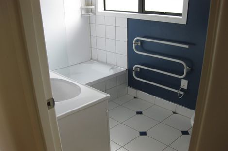 Photo of property in 3a Kelvin Road, Papakura, 2110