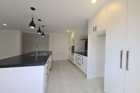 Photo of property in 10 Leet Crescent, Papamoa Beach, Papamoa, 3118