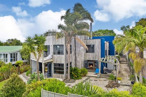 Photo of property in 66 Spinnaker Drive, Te Atatu Peninsula, Auckland, 0610