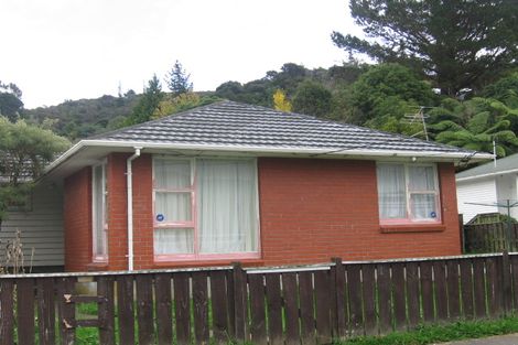 Photo of property in 1a Bird Grove, Stokes Valley, Lower Hutt, 5019