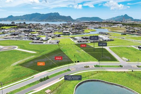 Photo of property in 72 Hauhou Lane, One Tree Point, Ruakaka, 0118