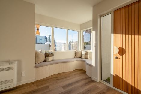 Photo of property in 76 Wai-iti Terrace, Bryndwr, Christchurch, 8052