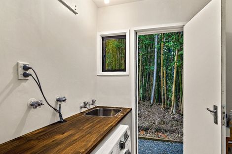 Photo of property in 22 Dawnhaven Drive, Te Atatu Peninsula, Auckland, 0610