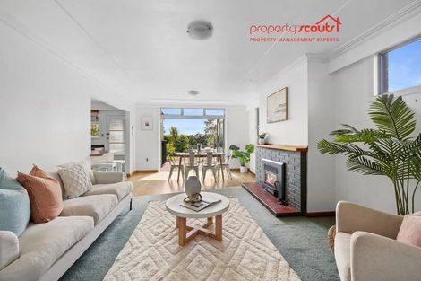 Photo of property in 14 Barrett Street, Westown, New Plymouth, 4310