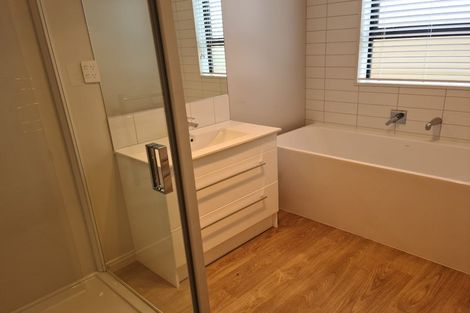 Photo of property in 10 Lussa Close, Broomfield, Christchurch, 8042