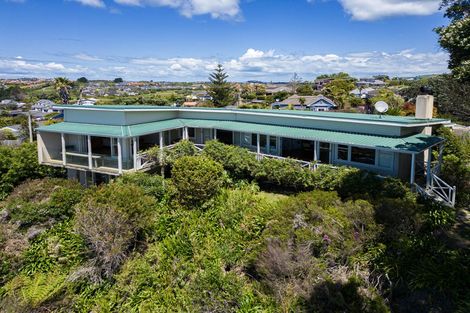 Photo of property in 1266 Whangaparaoa Road, Gulf Harbour, Whangaparaoa, 0930