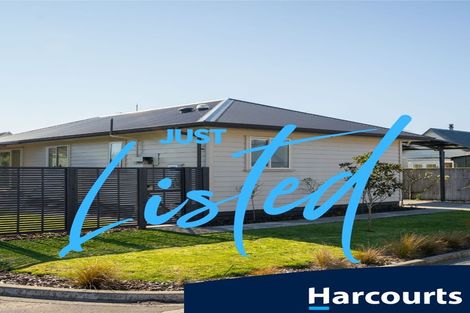 Photo of property in 2 Walnut Lane, Carterton, 5713