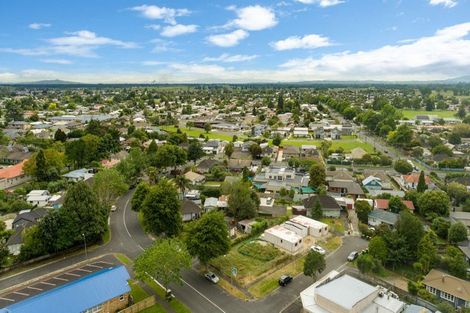Photo of property in 114 Holland Road, Fairfield, Hamilton, 3214