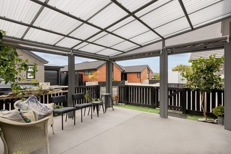 Photo of property in 4 Belt Lane, Papamoa, 3118