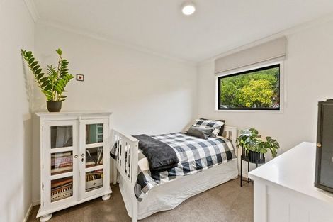 Photo of property in 177 Koru Road, Omata, New Plymouth, 4374