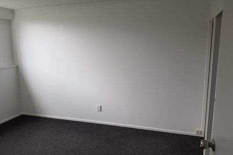 Photo of property in 28-28b Jane Grove, Paparangi, Wellington, 6037