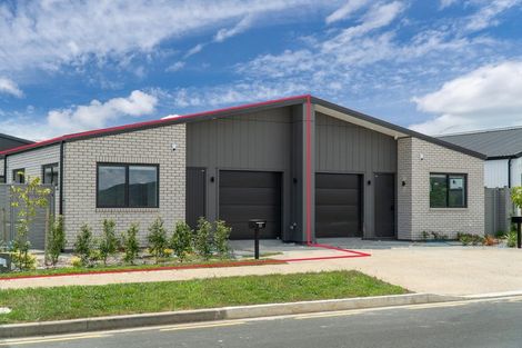 Photo of property in 55 Parkmore Drive, Rosehill, Papakura, 2113
