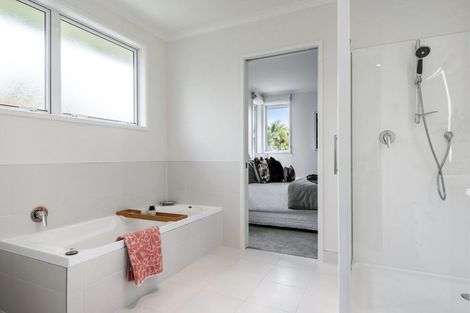 Photo of property in 47 English Oak Drive, Schnapper Rock, Auckland, 0632