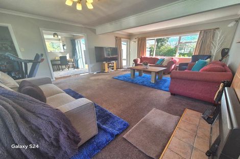 Photo of property in 18 Parnell Street, Fairfield, Lower Hutt, 5011